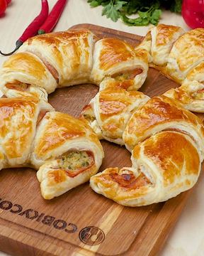 Круассаны с беконом