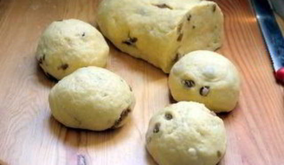 маритоцци — воздушные булочки со взбитыми сливками