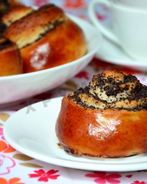 Плюшки с маком из дрожжевого теста