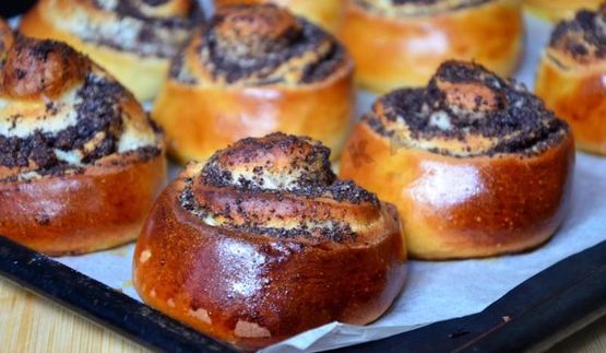 плюшки с маком из дрожжевого теста