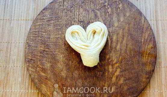 плюшки с сахаром из дрожжевого теста