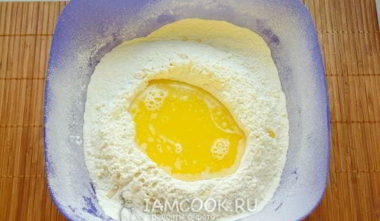 плюшки с сахаром из дрожжевого теста