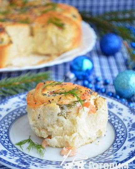 Рецепт праздничных булочек с копченым лососем и креветками