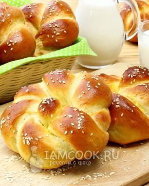 Сдобные булочки с кунжутом