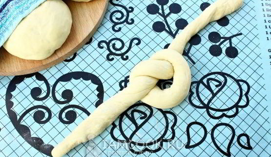 сдобные булочки с кунжутом