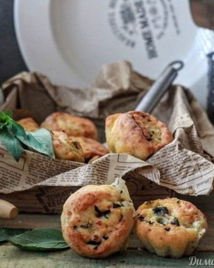 Рецепт сырных булочек с чесноком и базиликом