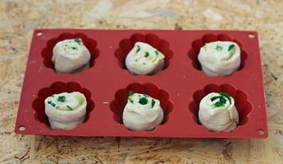 сырные булочки с чесноком и базиликом