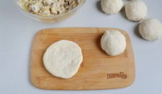 сырные булочки с мясной начинкой