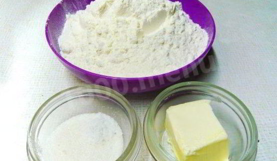 творожная ватрушка с повидлом из дрожжевого теста