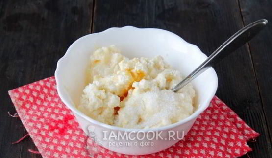 ватрушки из слоеного теста с творогом