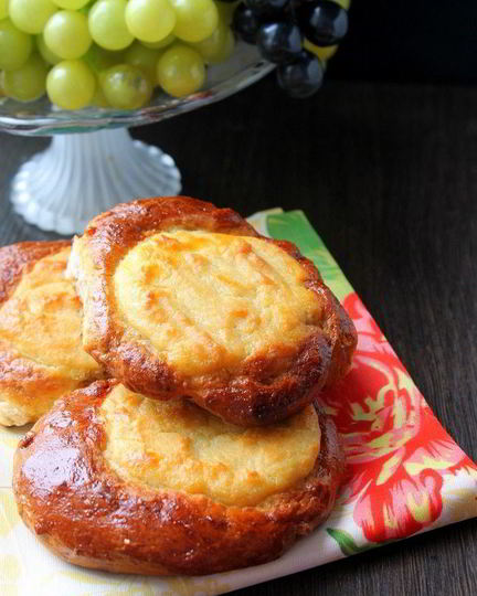 Рецепт ватрушек с творогом на ореховом тесте