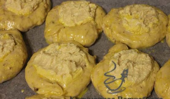 ватрушки с творогом на ореховом тесте