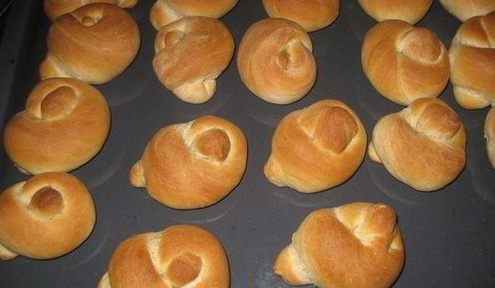 закусочные булочки с зеленью и чесноком