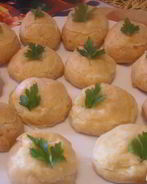 Заварные булочки с сыром и ветчиной