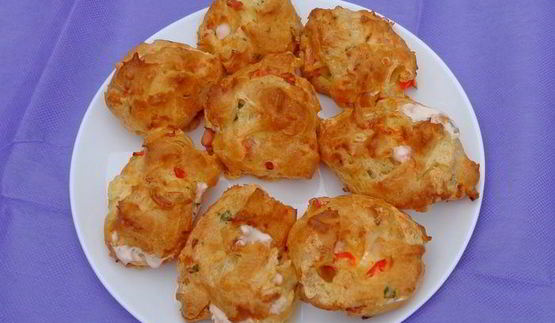 заварные булочки с ветчиной, сыром и болгарским перцем