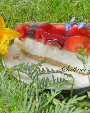 Чизкейк с фруктами и желе