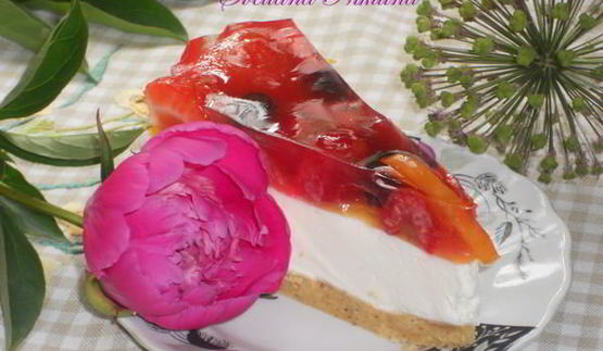 чизкейк с фруктами и желе