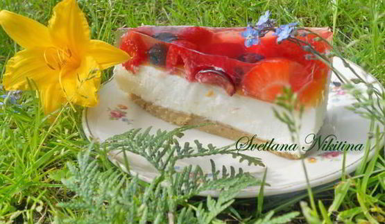 чизкейк с фруктами и желе