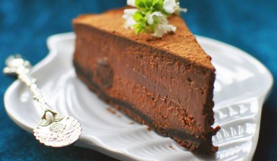 чизкейк с шоколадом и черносливом