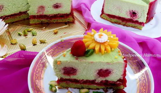 фисташковый чизкейк с малиной