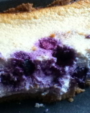 Неправильный чизкейк с черникой