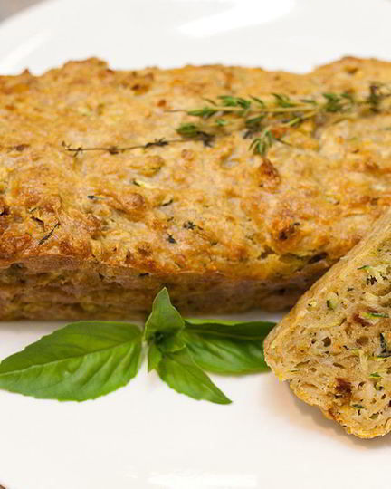 Рецепт кабачкового кекса с козьим сыром