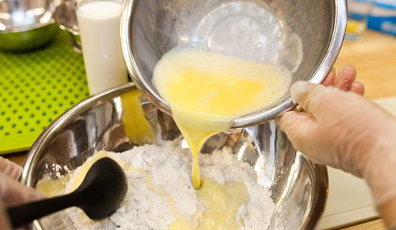 кабачковый кекс с козьим сыром