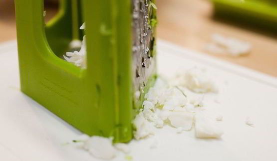 кабачковый кекс с козьим сыром