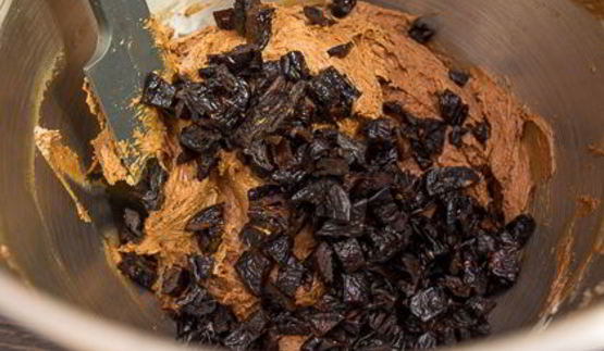 кекс чернослив в шоколаде