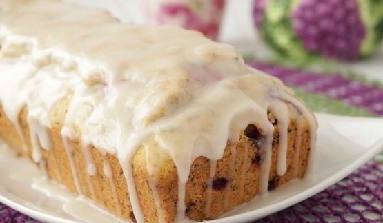 кекс кукурузный с маком и брусникой