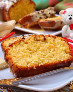 Кекс с белым шоколадом и кокосовой стружкой