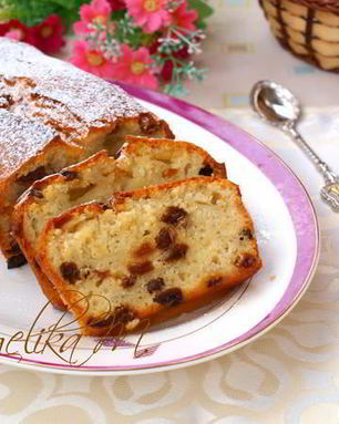 Кекс с изюмом на молоке