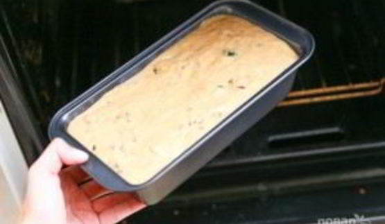 кекс с изюмом