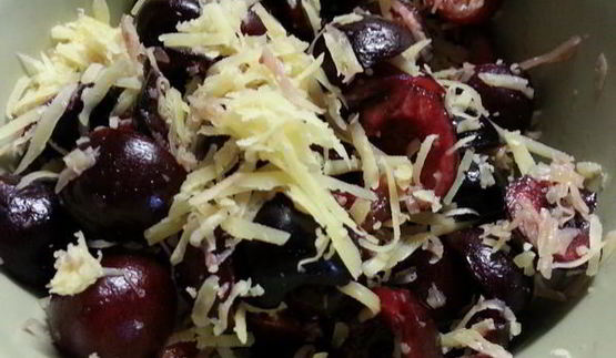 кекс с сыром и черешней