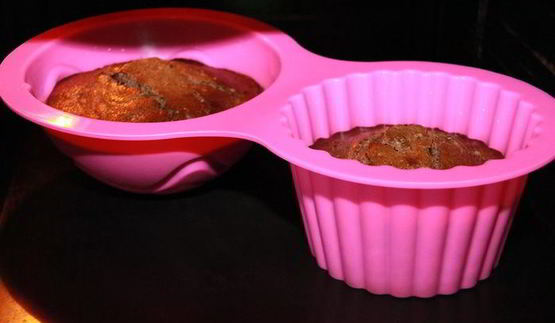 кекс вишня-кэроб