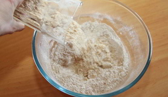 кекс вишня-кэроб