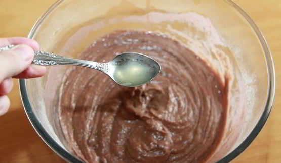 кекс вишня-кэроб