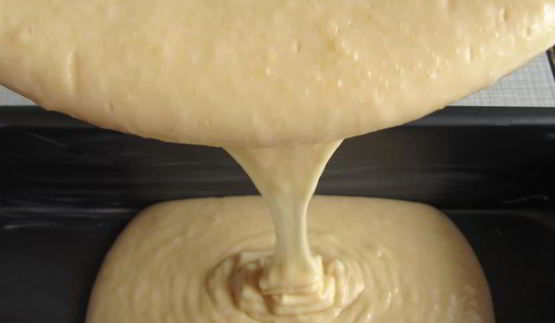 кекс эконом с лимонной заливкой