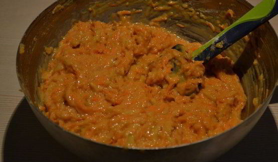 морковно-яблочный кекс