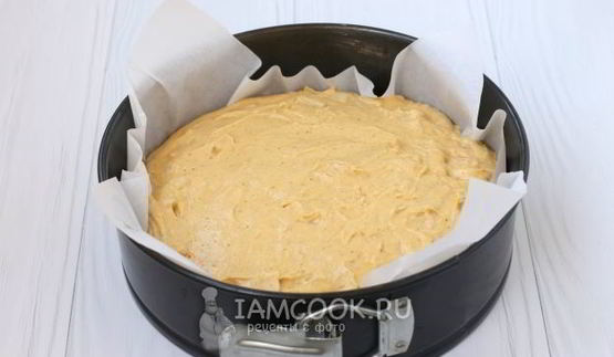 пышный кекс с яблоками, имбирем и корицей