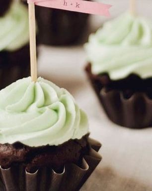 Шоколадные капкейки с мятным кремом