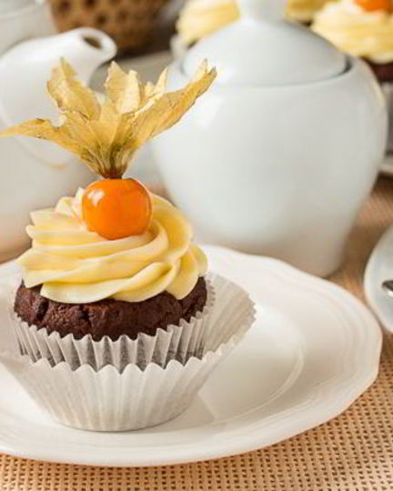 Рецепт шоколадных капкейков с сюрпризом
