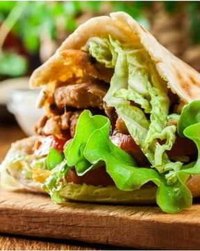 Хлеб питта с куриными котлетами