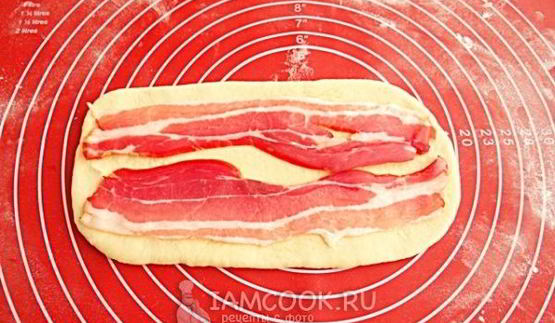 хлеб с беконом колоски
