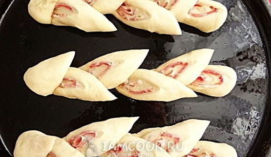 хлеб с беконом колоски