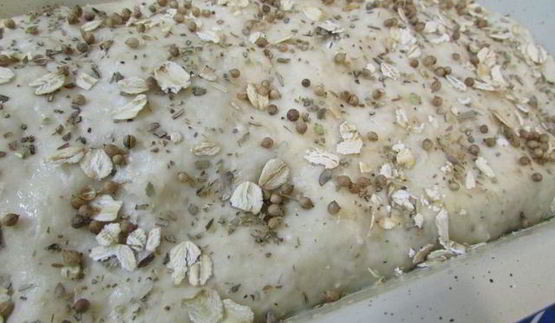 хлеб с творогом и овсяными хлопьями