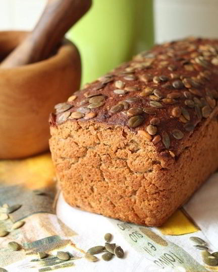 Рецепт хлеба с творогом и тыквенными семечками на ржаной закваске