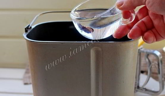 хлеб с вялеными томатами и сыром