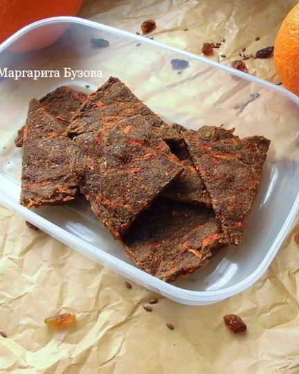 Рецепт льняных хлебцев с изюмом и морковкой