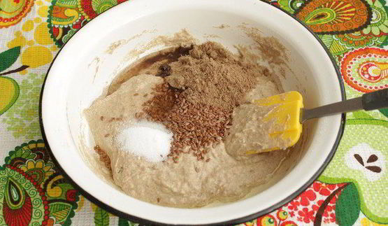 пшенично-ржаной хлеб с льняными семечками